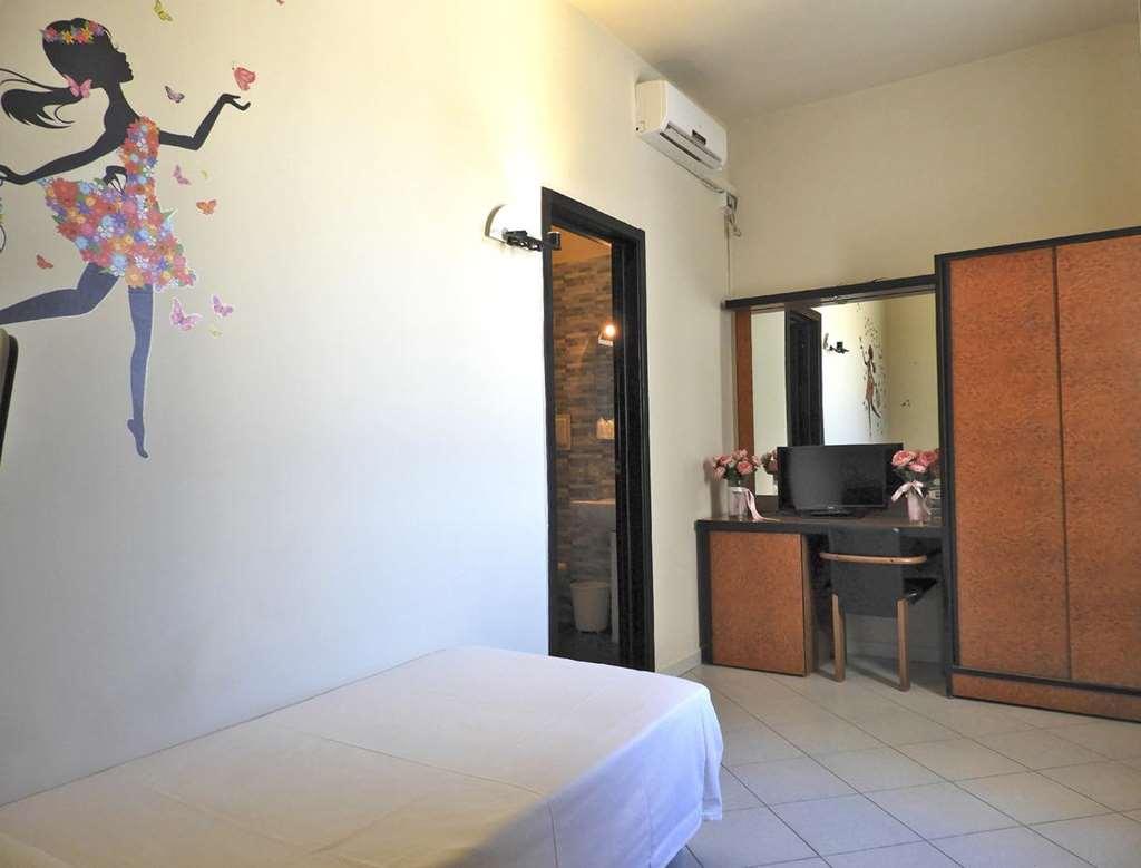 Hotel Scigliano Rossano Zimmer foto