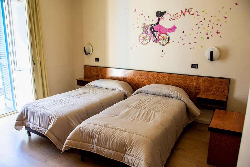 Hotel Scigliano Rossano Zimmer foto